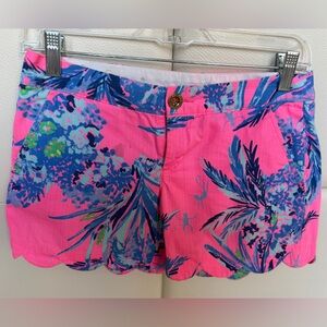 Lilly Pulitzer- Bright Pink Floral Scalloped Hem Women's Shorts- size 00